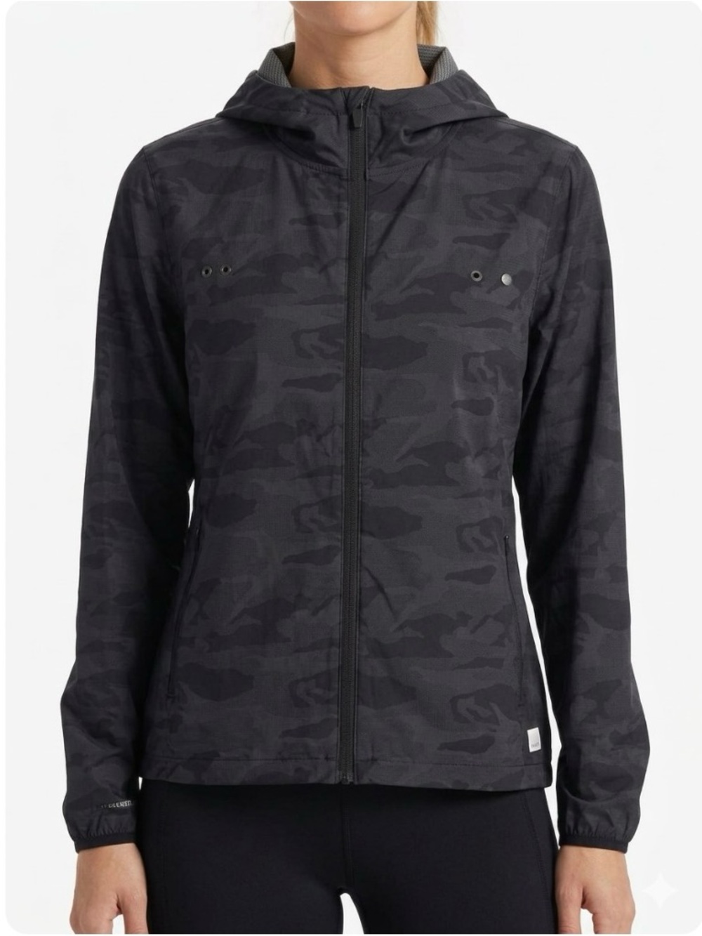 Vuori Outdoor Trainer Shell Jacket In Camo